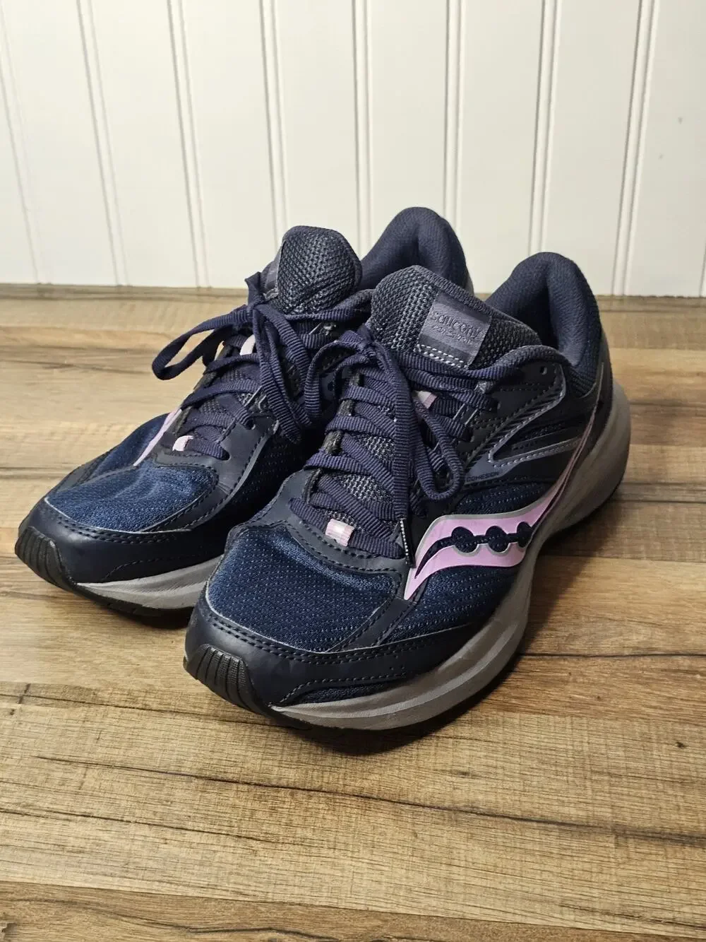 Saucony Cohesion 17 Navy Blue Running Sneakers Women's Size 8